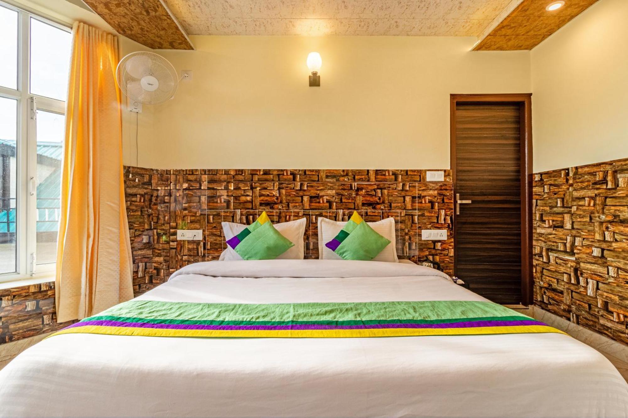 Treebo Srishti Vaikunth With Mountain View Hotel Shimla Exterior photo