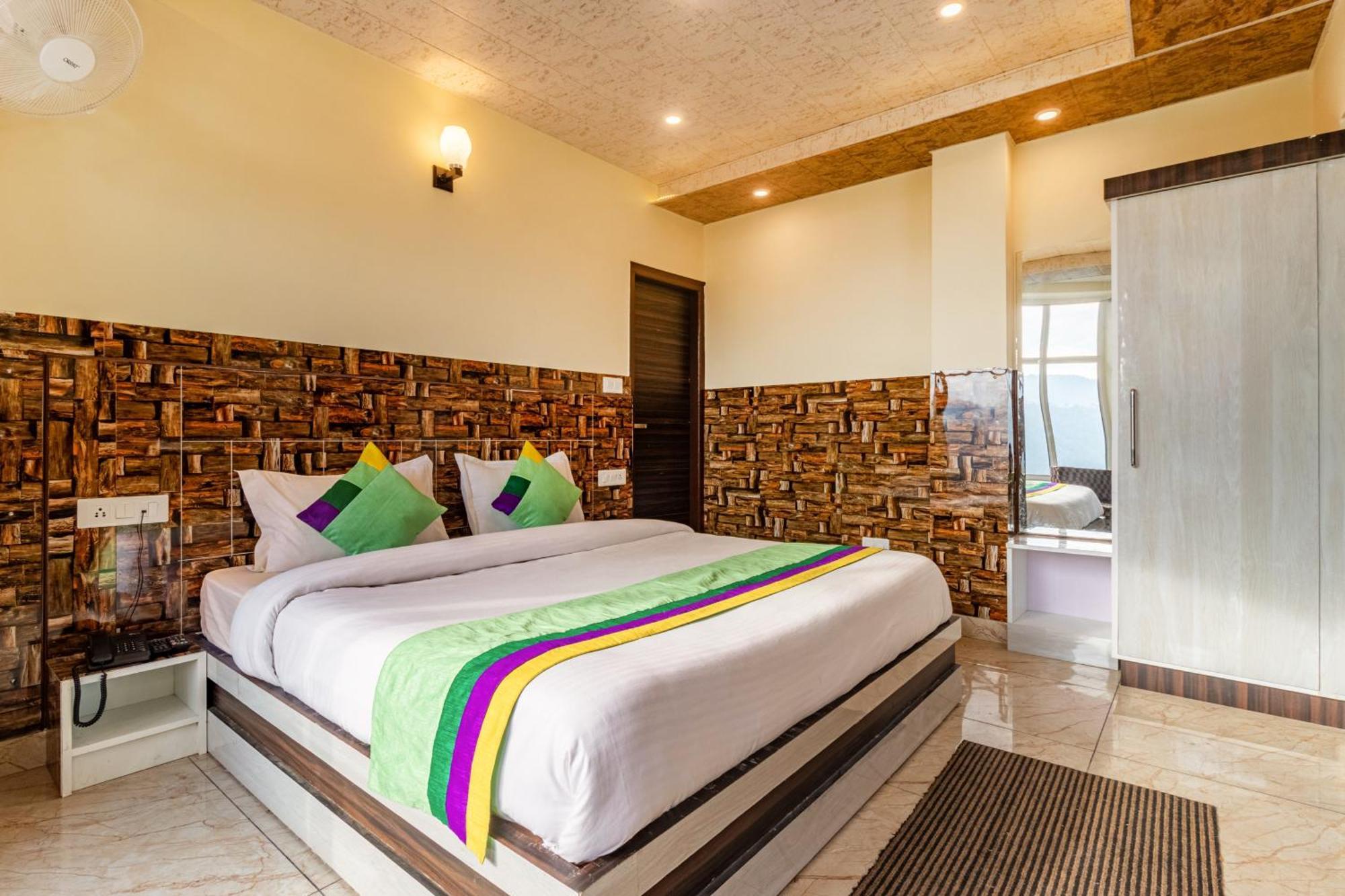 Treebo Srishti Vaikunth With Mountain View Hotel Shimla Exterior photo