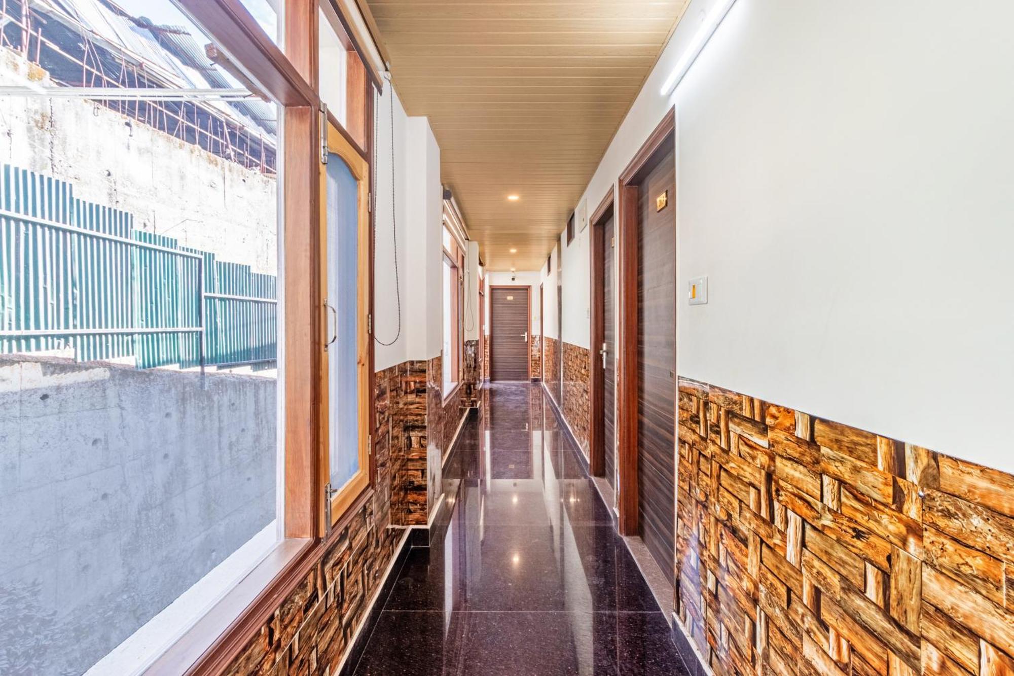 Treebo Srishti Vaikunth With Mountain View Hotel Shimla Exterior photo